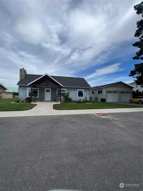 405 E Ash St, Waterville, WA 98858