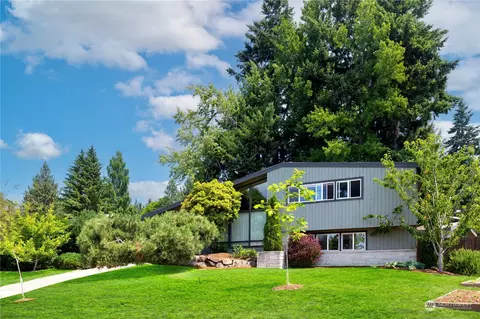 16004 NE 3rd St, Bellevue, WA 98008