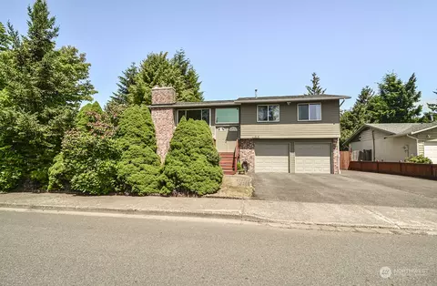 11214 SE 218th Pl, Kent, WA 98031