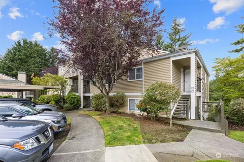 5300 Harbour Pointe Blvd #310D, Mukilteo, WA 98275