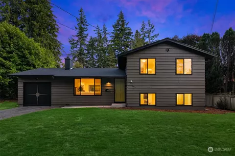 8822 Bowdoin Way, Edmonds, WA 98026