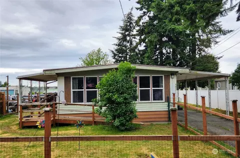 7077 Tall Cedars Ln, Ferndale, WA 98248