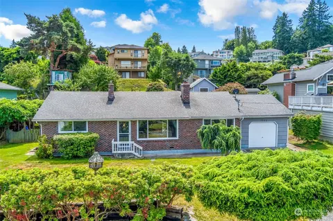 1722 Holbrook Ave, Everett, WA 98203