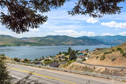 104 Lookout Way SW, Chelan, WA 98816