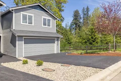 202 Creekside Dr, Port Angeles, WA 98362