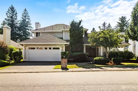 25619 Lake Wilderness Country Club Dr SE, Maple Valley, WA 98038