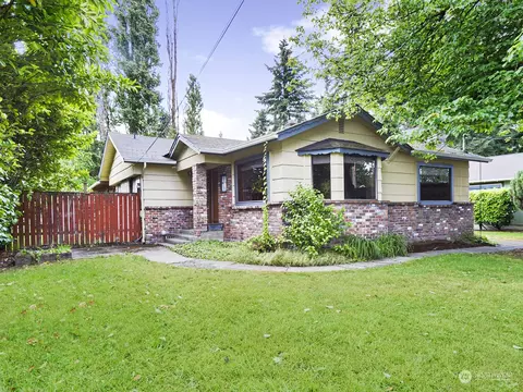 8617 Fawcett Ave, Tacoma, WA 98444