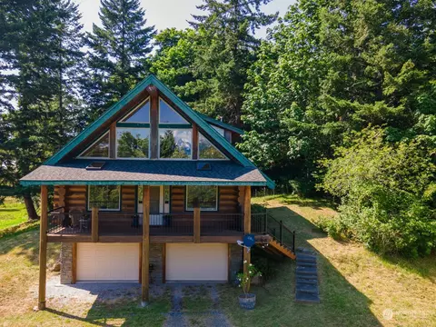 5688 Bench Ln, Everson, WA 98247