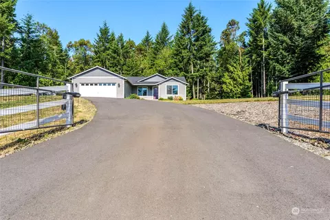 2814 180th Ave NW, Lakebay, WA 98349
