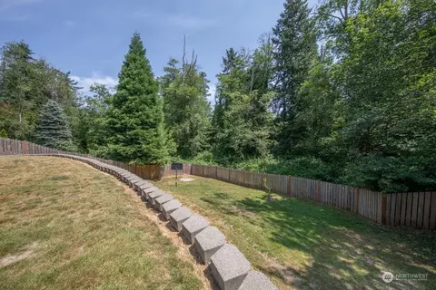 7715 Lower Ridge Rd, Everett, WA 98203 photo 5