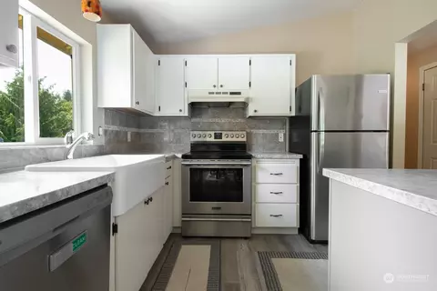 7715 Lower Ridge Rd, Everett, WA 98203 photo 15