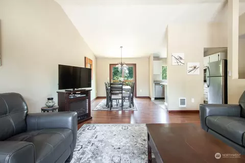 7715 Lower Ridge Rd, Everett, WA 98203 photo 10