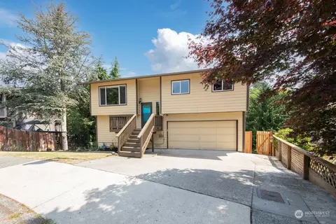 7715 Lower Ridge Rd, Everett, WA 98203 photo 3