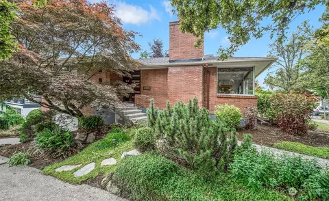 3105 E Jefferson St, Seattle, WA 98122