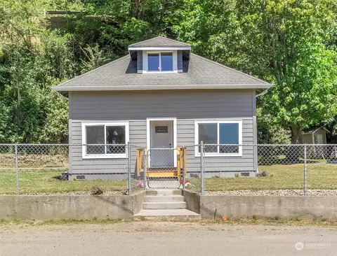 2326 W 5th St, Aberdeen, WA 98520