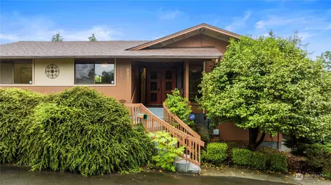 7227 S 128th St, Seattle, WA 98178