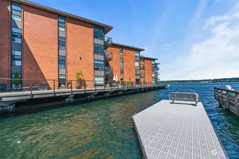 2360 43rd Ave E #309, Seattle, WA 98112