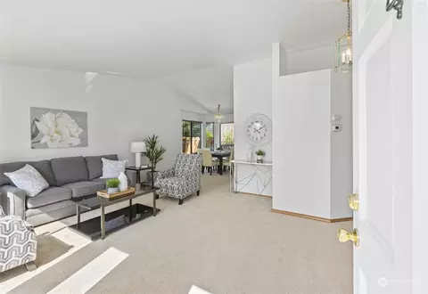 18501 23rd Dr SE, Bothell, WA 98012 photo 2