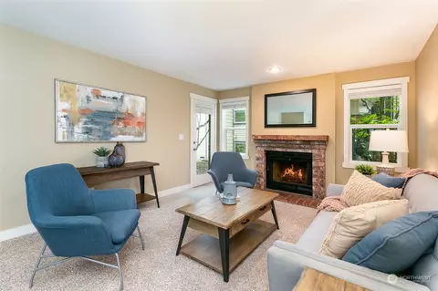 8615 238th St SW #F-102, Edmonds, WA 98026