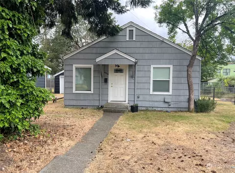 8816 34th Ave S, Lakewood, WA 98499