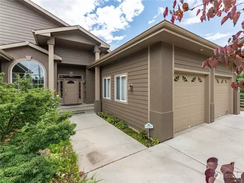 100 NE 19th St, East Wenatchee, WA 98802