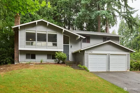7194 Larkspur Pl NW, Bremerton, WA 98311