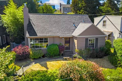 7347 20th Ave NE, Seattle, WA 98115