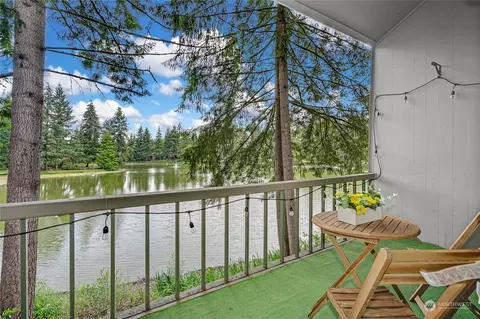 13782 NE 60th Way #123, Redmond, WA 98052