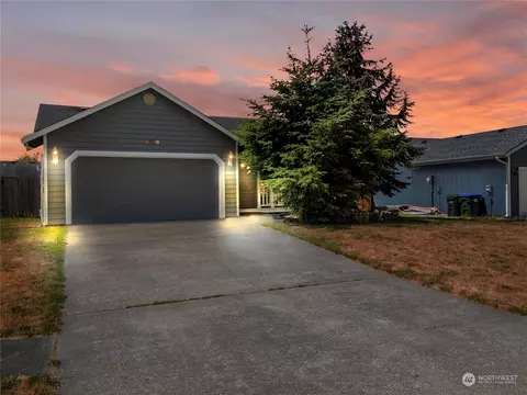 9829 Ramsay Dr SE, Yelm, WA 98597