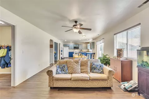 5016 Malaga Dr, Pasco, WA 99301 photo 13