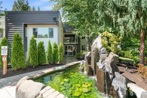 408 2nd Ave S #203, Kirkland, WA 98033
