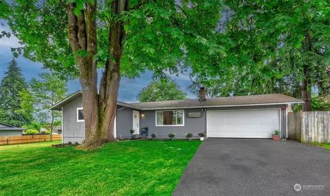 17415 Gravenstein Rd, Bothell, WA 98012