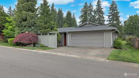 18110 NE 27th St, Redmond, WA 98052
