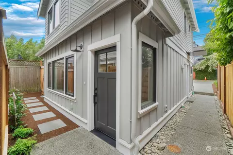 1619 3rd Ave W, Seattle, WA 98119