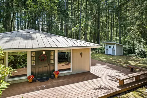 11412 108th St, Anderson Island, WA 98303