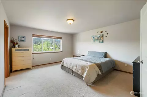 319 Starling SW, Orting, WA 98360 photo 17