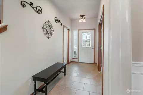 319 Starling SW, Orting, WA 98360 photo 4