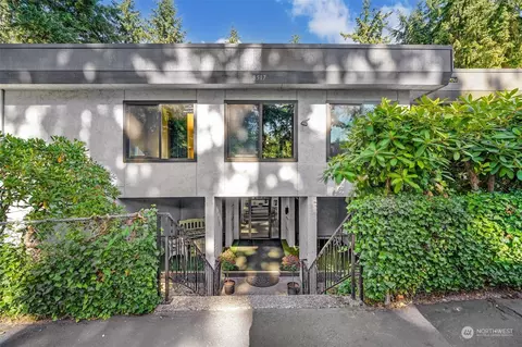 8517 242nd St SW #604B, Edmonds, WA 98026