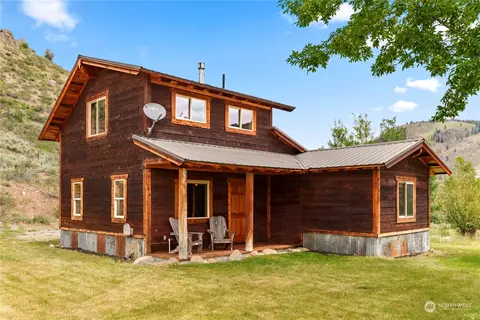 569 W Chewuch Rd, Winthrop, WA 98862