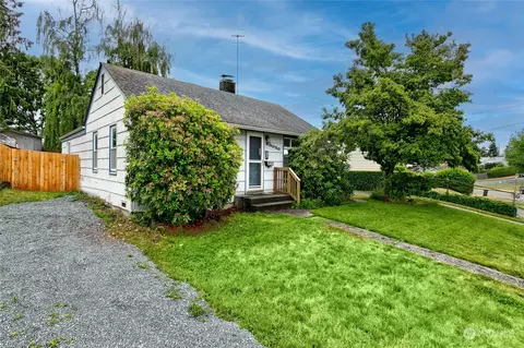 13620 8th Ave SW, Burien, WA 98166