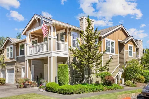 1805 Mcneil Cir #E-3, Dupont, WA 98327