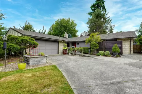1207 172nd Ave NE, Bellevue, WA 98008