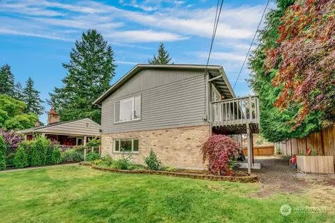 20211 3rd Ave S, Des Moines, WA 98198