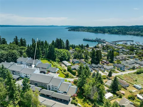 26325 Illinois Ave NE #B100, Kingston, WA 98346