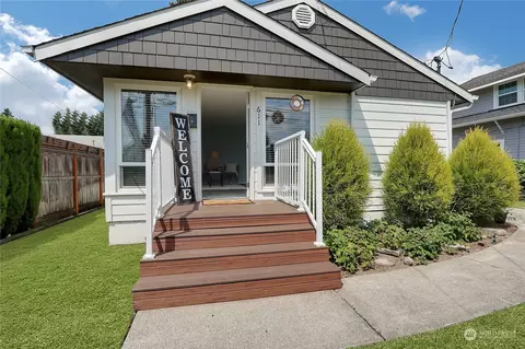 611 4th Ave NE, Puyallup, WA 98372