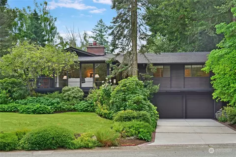 7405 86th Ave SE, Mercer Island, WA 98040
