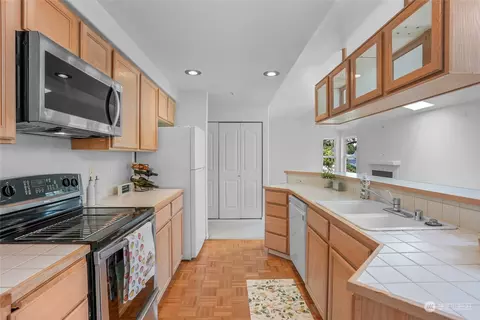 9727 18th Ave W #C301, Everett, WA 98204 photo 13