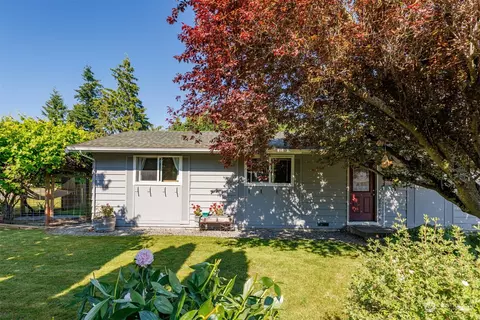 6140 Sunshine Dr, Ferndale, WA 98248