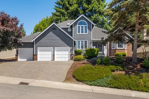 8434 127th Ave SE, Newcastle, WA 98056