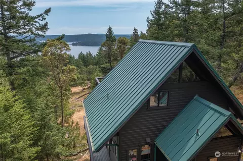 525 Spring Point Rd, Eastsound, WA 98245